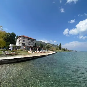 Victoria Memlishte